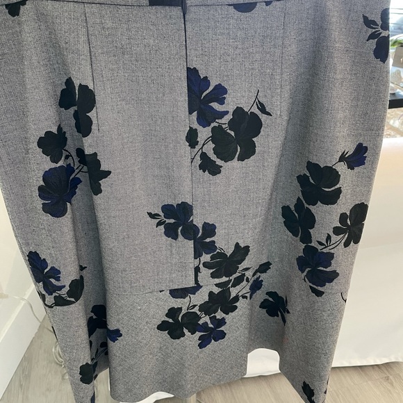 Ann Taylor Gray Skirt with Blue and Black Pattern - Picture 2 of 3